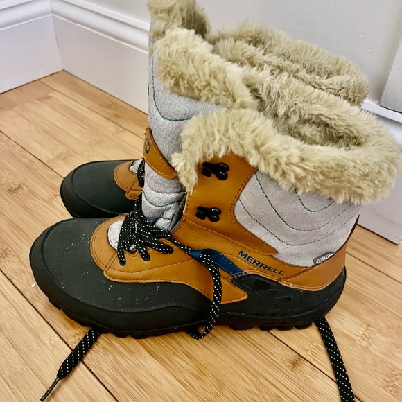 Merrell women’s snow boots - Picture 4 of 4